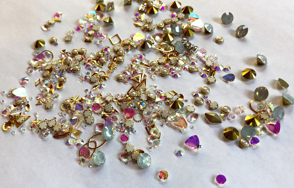 Стрази Swarovski мікс різні розміри і форми + формочки різних форм (1400 шт) АВ , бріліант і лілові. Київ - фото 3