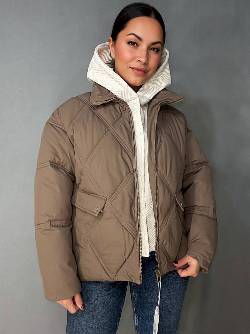 Куртка жіноча Haiziyuan 552 демісезонна оверсайз з капюшоном коричнева, коричневий, M Київ - фото 4