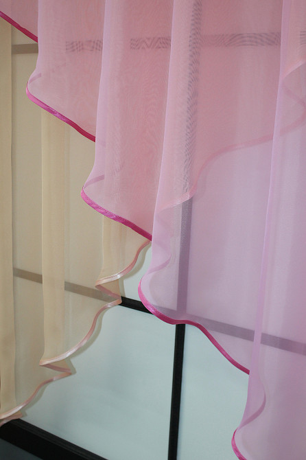 Кухонна фіранка VR-Textil № 053к персиковий з рожевим 280х170 см (50-150) Київ - фото 5