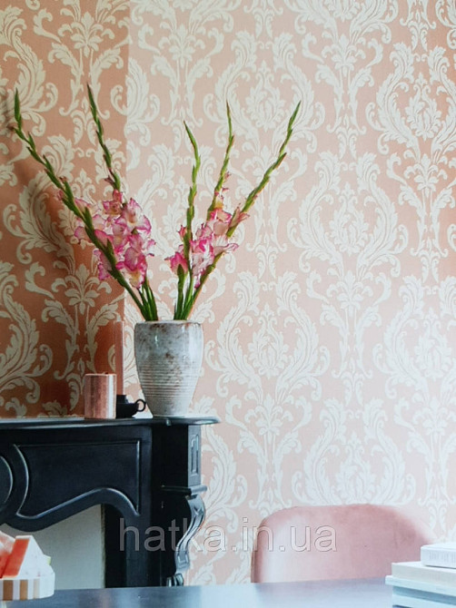 Текстильні шпалери на флізеліновій основі Cador Rasch Textil 086644 теракотова основа зигзаги вензелі бежевий Київ - фото 1