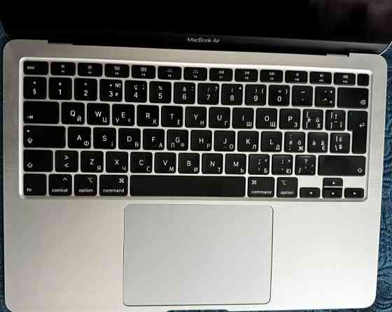 Ноутбук: MacBook Air 13 (2020) i5 / 8/500Gb. Киев