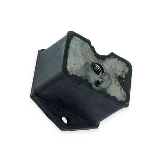 Подушка Москвич права велика Завод двигуна Мукачево