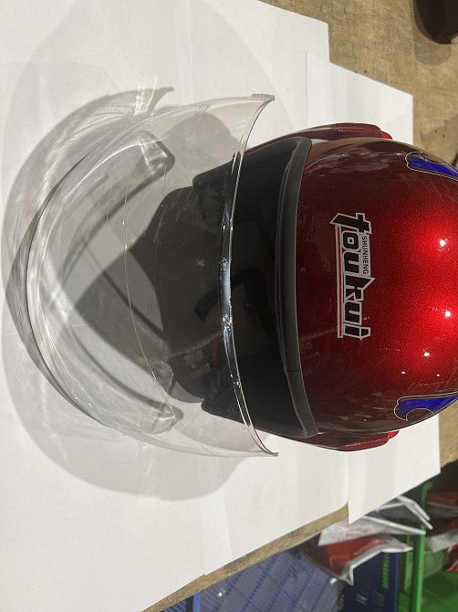 Шлем открытый (красный) Мукачево - изображение 1