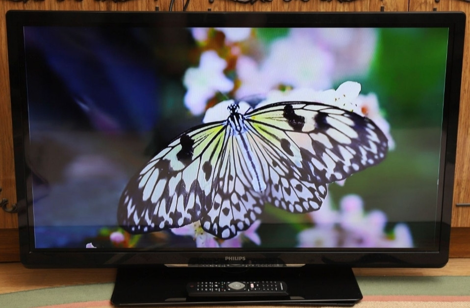 Телевизор Philips 37PFL4000/12 37