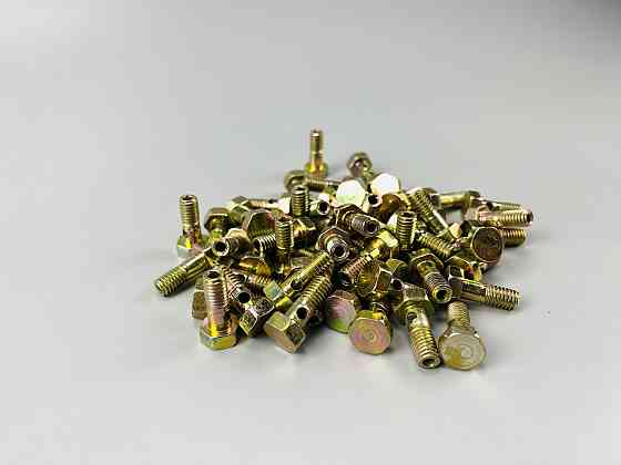 Болт-штуцер M 6 × 1 х 20 один отвір універсальний Мукачево