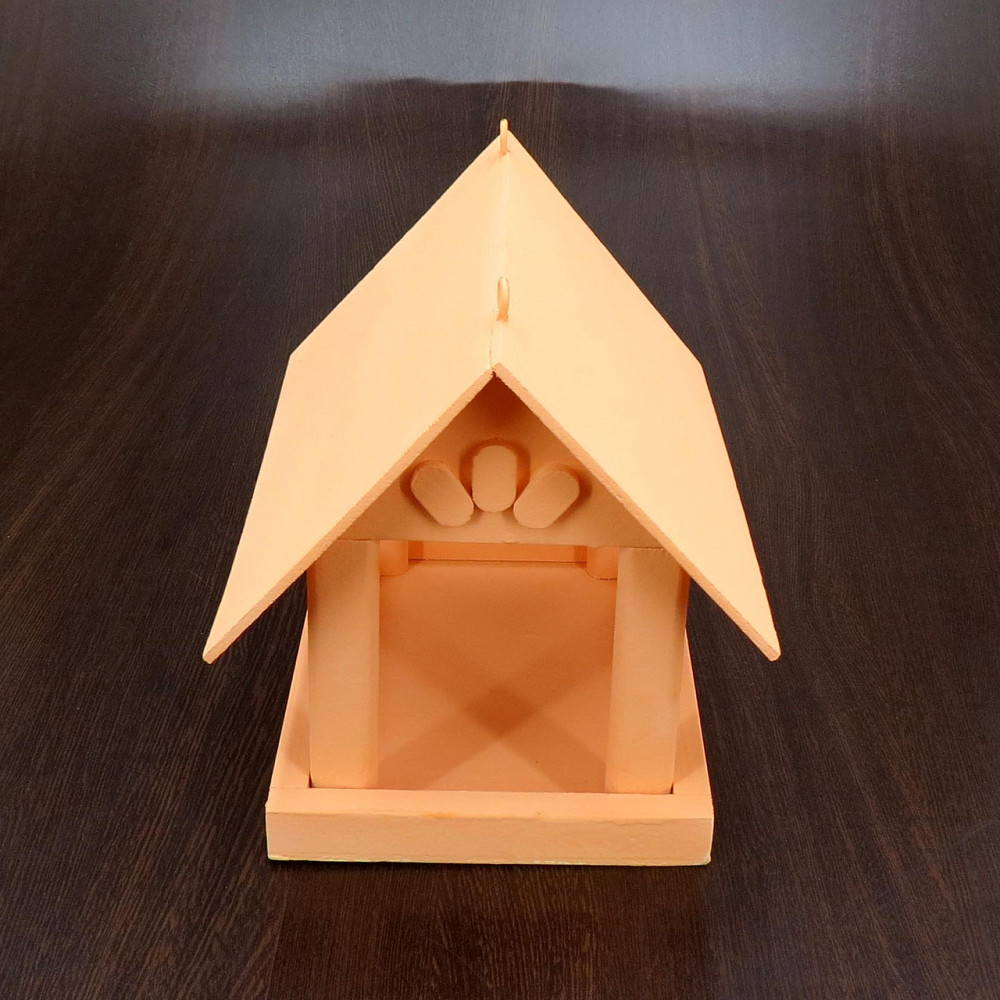 Кормушка садовая для птиц 