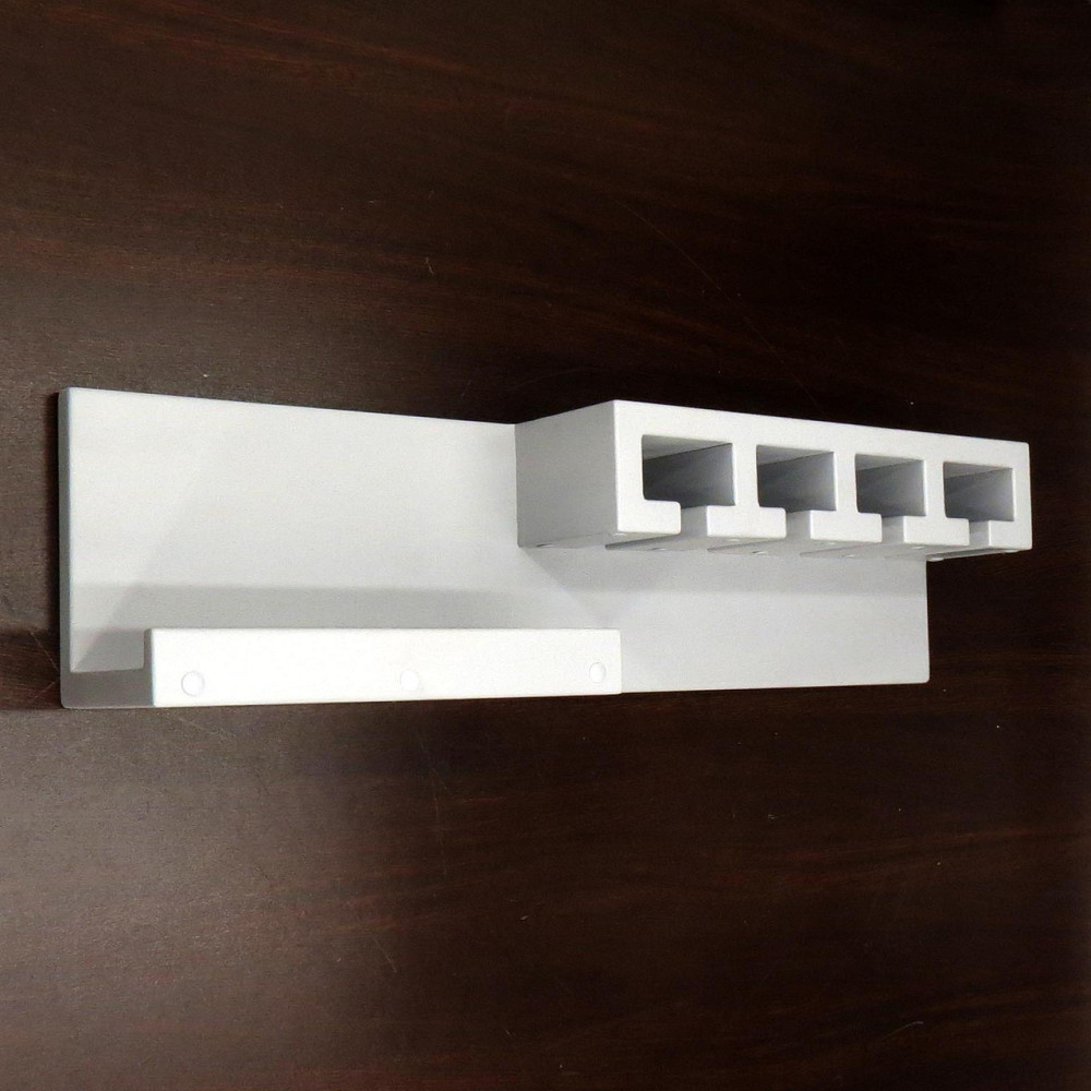 Настенная винная полка 