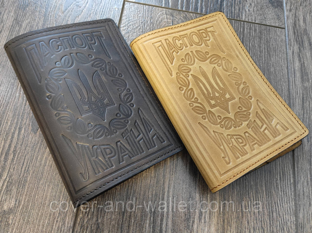 Шкіряна обкладинка на паспорт ручної роботи жовтого кольору Puos Київ - фото 5