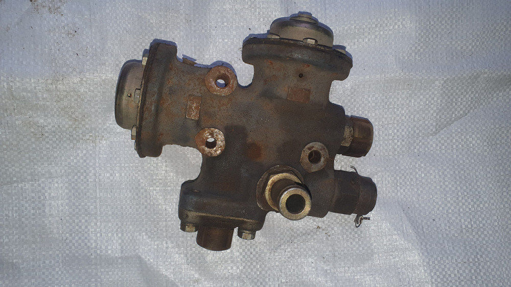 Кран управления подъемом кузова КамАЗ. 5511-8607011. Харьков - изображение 1