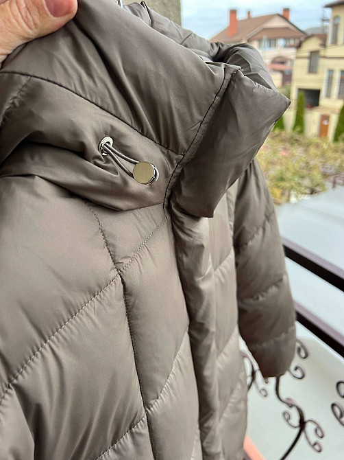 Куртка жіноча Lady Yep 9045 довга стегана з капюшоном пальто коричнева, коричневий, 46 Київ - фото 9