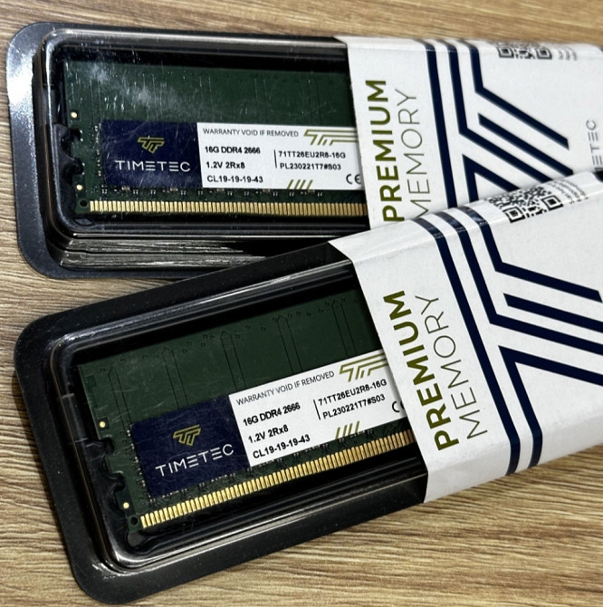 Материнська плата: AORUS Z490, Xtreme LGA 1200+ операційка. Київ - фото 7