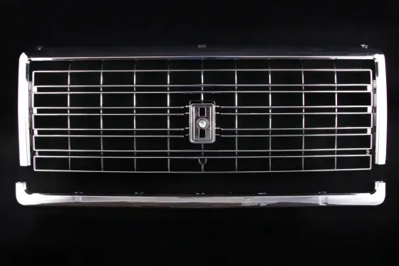 Решетка радиатора 2107 хром. Пластик с молдингом Винница