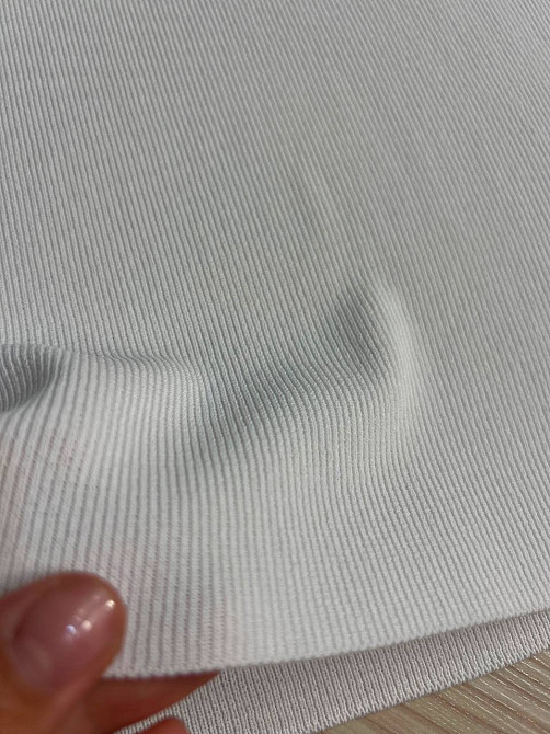 Майка жіноча A-N 2295 в рубчик з кулоном, білий, one size Київ - фото 12