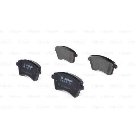 Тормозные колодки Bosch дисковые задние OPEL Insignia 
