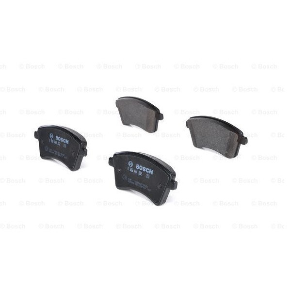 Тормозные колодки Bosch дисковые задние OPEL Insignia 