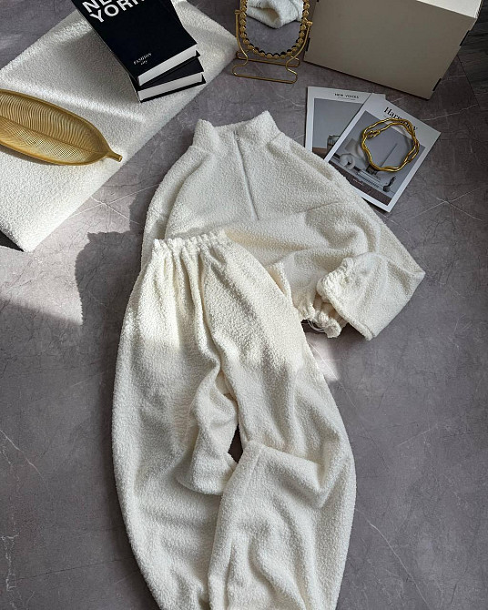 Жіночий теплий повсякденний костюм двійка барашек на велюрі Одеса - фото 1