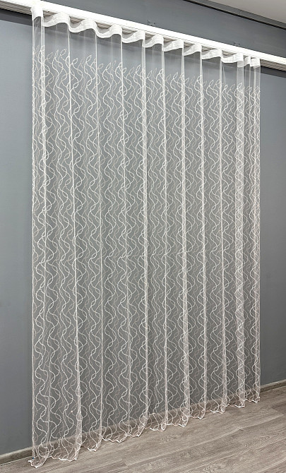 Тюль VR-Textil 1835т Фатин с вышивкой и люрексом Молочный с пудровым 300х270 см (40-189) Киев - изображение 3