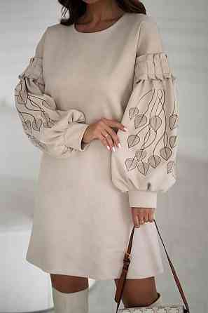 Жіноча замшева сукня з вишивкою Одеса