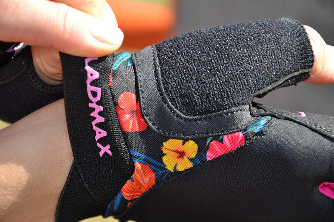 Рукавички для фітнесу MadMax MFG-770 Flower Power Gloves Black/Pink XS Каменское - изображение 10