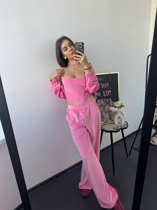 Женский стильный привлекательный велюровый костюм Барби, 44/46 Одесса - изображение 2