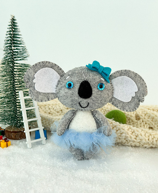 "Новорічна ялинкова прикраса з фетру ручної роботи - Коала (дівчинка) Київ - фото 1