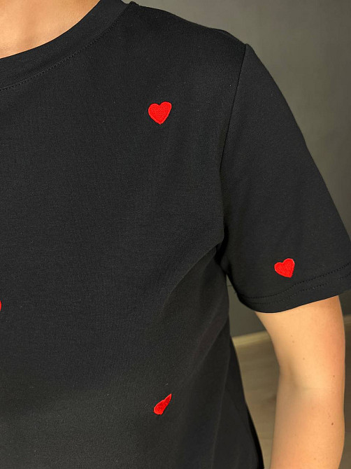 Футболка жіноча A-N 27008 базова з вишивкою сердця, чорний, one size Київ - фото 17