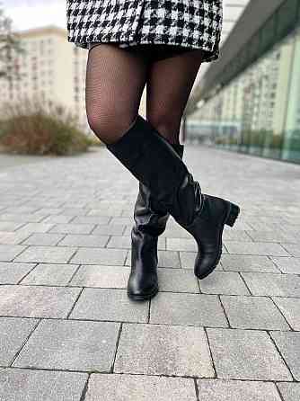 Valiente Чоботи жіночі VALIENTE чорні натуральна шкіра висота 43см обхват 38см размеры 36р. 38р Коломыя