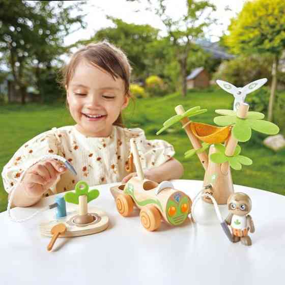 Дерев'яний набір Hape Електрокар для садіння дерев (E3417) Харків