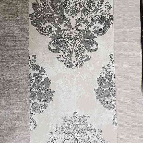 Шпалери флізелінові еко Galerie Metallic FX 0,53Х10 англійські вензелі срібні структурних на сірому тлі Київ