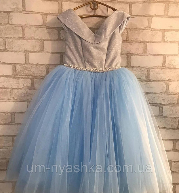 Пышное нежное нарядное платье 