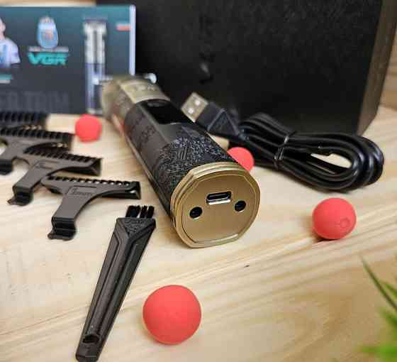 Тример для стриження VGR V-296, 4 насадки, LED display Київ