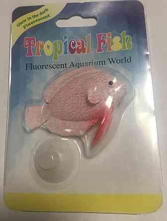 Рибка Тропічна, рожевого кольору, силіконова та люмінісцентна (в темряві світяться), декор в акваріум), розмір 5*6 см Київ