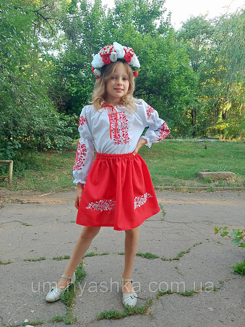 Костюм вишиванка червоний для дівчинки Кривий Ріг - фото 1