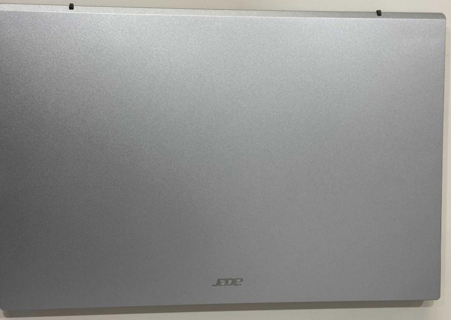 AMD Ryzen 7 5825U 16GB/512GB SSD 15.6