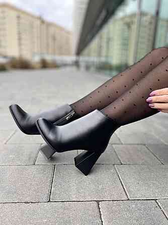 Nivelle Жіночі черевики NIVELLE чорні натуральна шкіра висота 10см каблук 8см 35р. (8016/8018-8 Коломыя