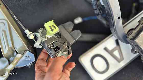 Kia Optima 2011–2015 Замок крышки багажника Киев