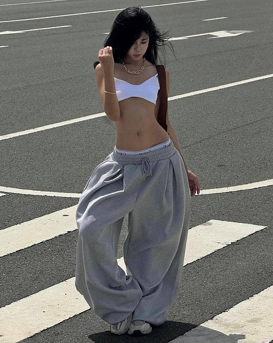 Жіночі обʼємні оверсайз штани з резинкою в поясі двонитка Одеса - фото 6