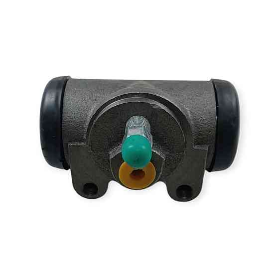 Цилиндр заднего тормоза ГАЗ 24, 3302, 3110, 2217, 2705 (трубка d-10 мм поршень d-32 мм) (ЗТЦ) колесный Мукачево