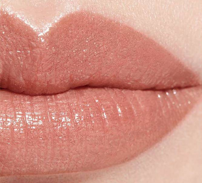 Помада для губ Chanel Rouge Allure L'extrait Lipstick 812 Beige Brut Слов'янськ - фото 4