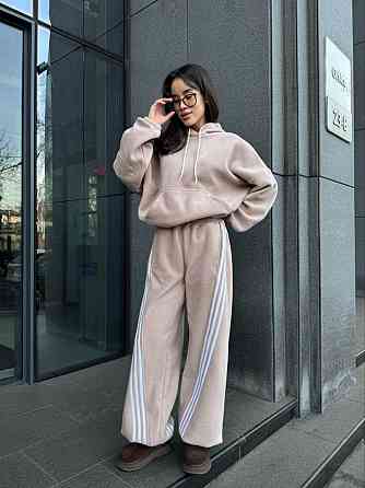 Женский теплый костюм двойка с лампасами из турецкого флиса Бежевый, 46/48 Одесса