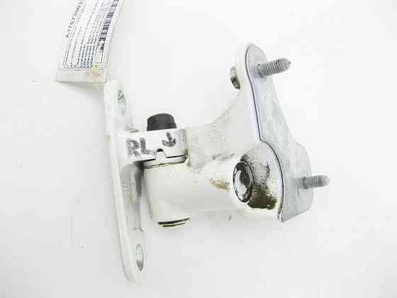 Mercedes-Benz  A1767300337 Нижня петля задніх лівих дверей CLA Shooting Brake X117 CLA C117 GLA X156 A-class W176 Одеса