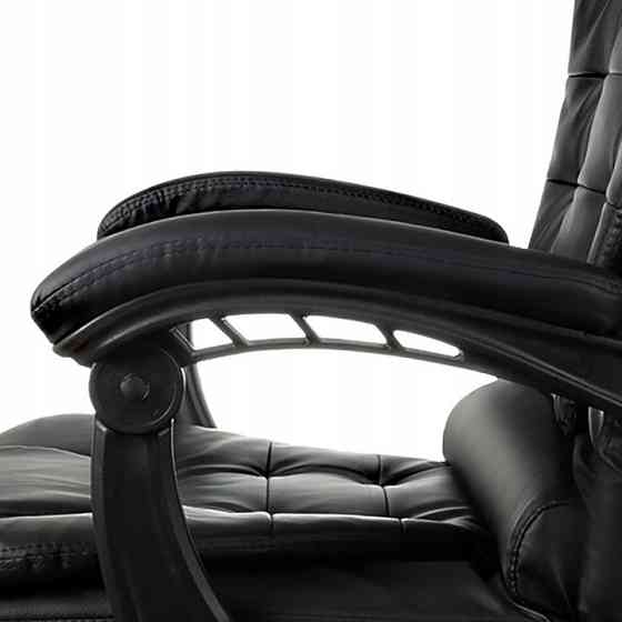 Офисное кресло с подставкой для ног из экокожи до 130 кг Malatec (26195) Black Нововолынск