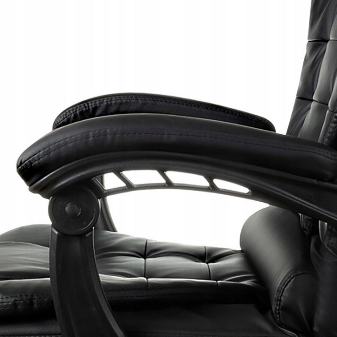 Офисное кресло с подставкой для ног из экокожи до 130 кг Malatec (26195) Black Нововолынск - изображение 4