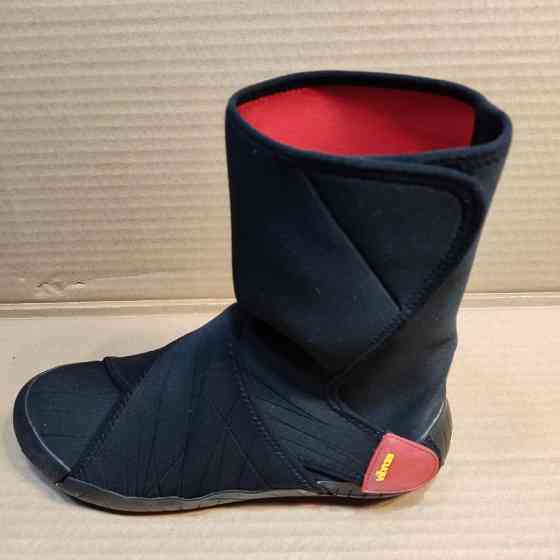 Черевики чорно-червоні Furoshiki Vibram середньої висоти, розмір 40-41 Київ