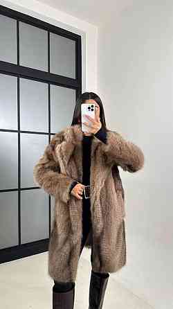 Женская шуба объемного кроя с классическим воротником из искусственного меха Одесса