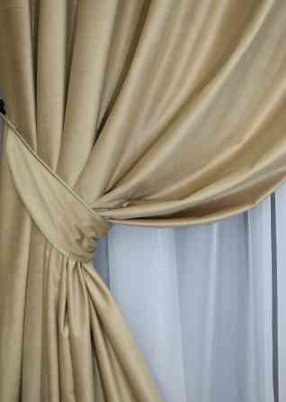 Комплект штор на люверсах VR-Textil Бархат № 1653ш Бежевый 150х280 см 2 шт (37-0229) Киев