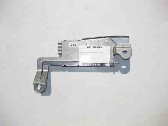 Mercedes-Benz  A2118709989 Антенний підсилювач на правій стійці "C" CLS C219 Одесса