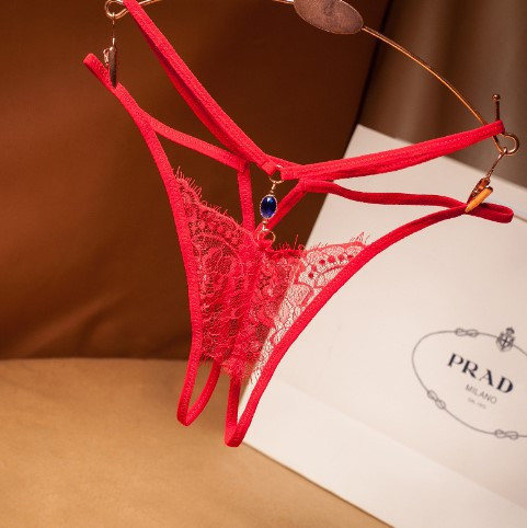 Еротичні трусики з розрізом та камінцем червоні - розмір універсальний (на резинці) Київ - фото 1