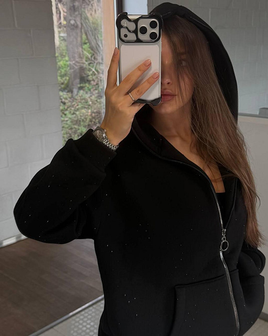 Жіноча стильна повсякденна зіп-худі зі стразами тринитка на флісі Одеса - фото 4