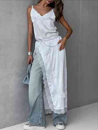 Женское эффектное платье на бретелях с глубоким вырезом по ножке итальянский шелк Белый, 48/52 Одесса